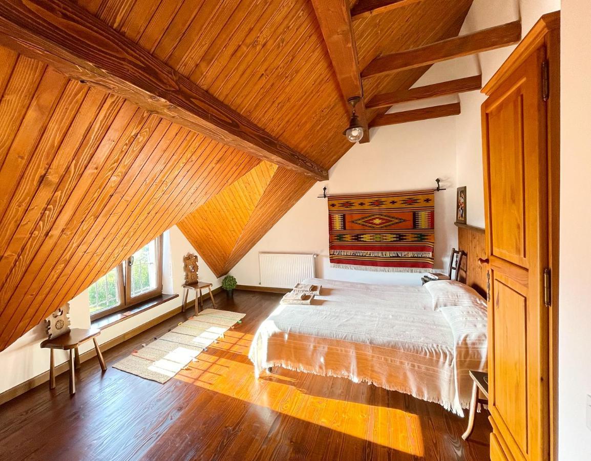 Villa Zoryany Dvir Skhidnytsia ภายนอก รูปภาพ