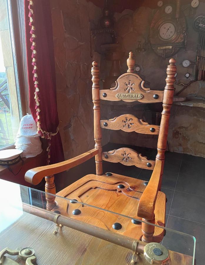 Villa Zoryany Dvir Skhidnytsia ภายนอก รูปภาพ